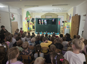 Przedstawienie pt. Trzy świnki - Teatr WidziMiSię